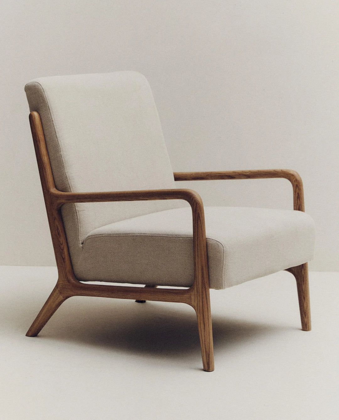Essential - Poltrona de Madera y Lino